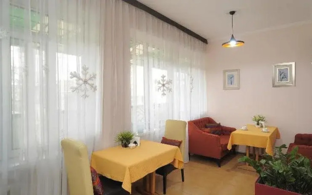 Bed & Breakfast Bishkek