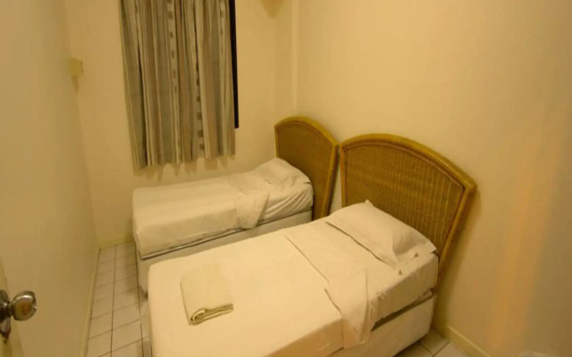 Paradise Lagoon Apartment