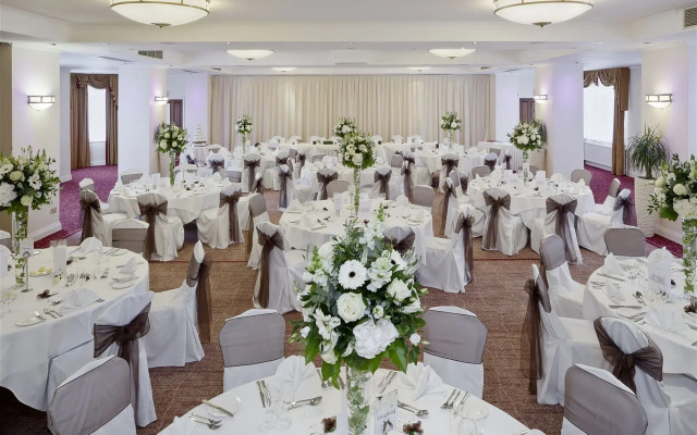 Oatlands Park Hotel