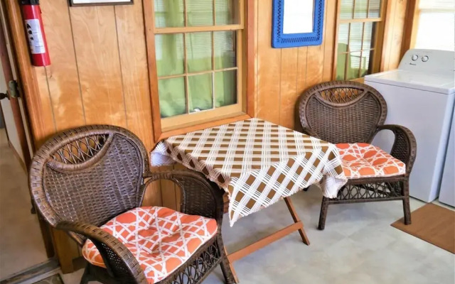 Queen Bee - 2 Br Home