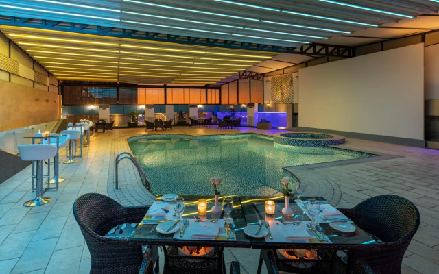 Novotel Jeddah Tahlia Street 