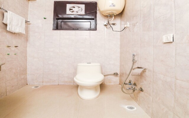OYO 16102 Le Heritage