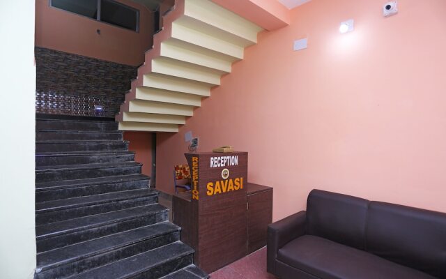 OYO 27734 Hotel Savasi