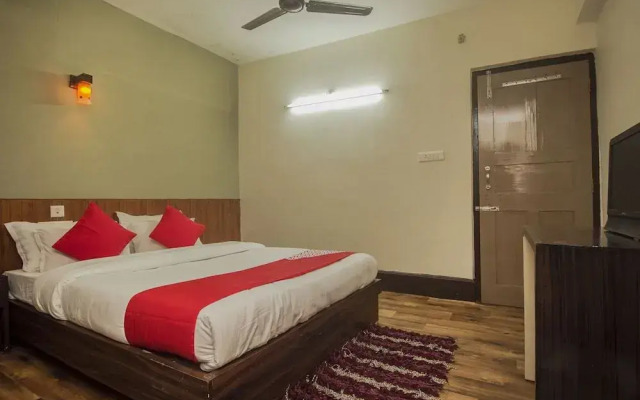 OYO 17039 Hotel Omkar
