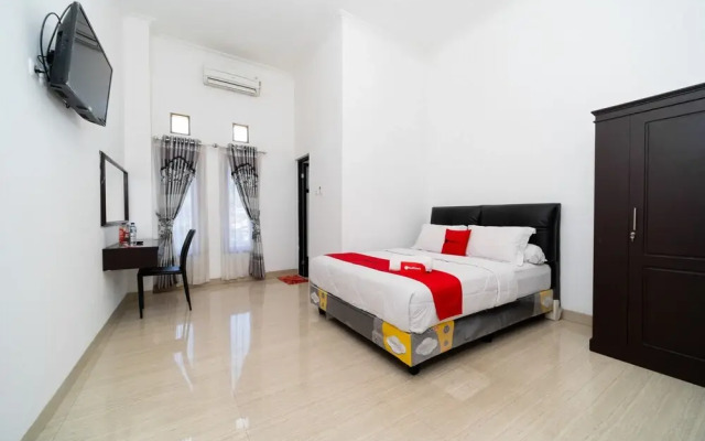 OYO Flagship 91534 Wisma Metro Permai