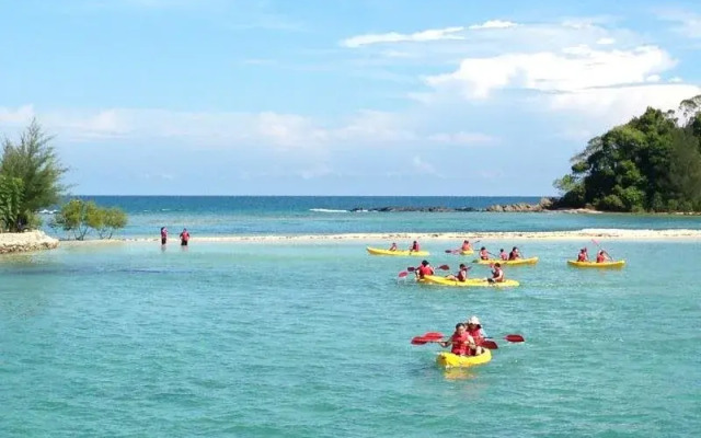Sunborneo Island Resort