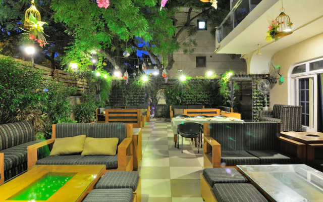 Hotel Aashiyaana by Yaara