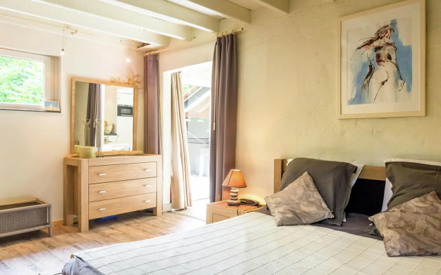 Cosy Holiday Home Near Centre