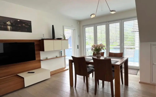 Savoir Vivre Modern Retreat