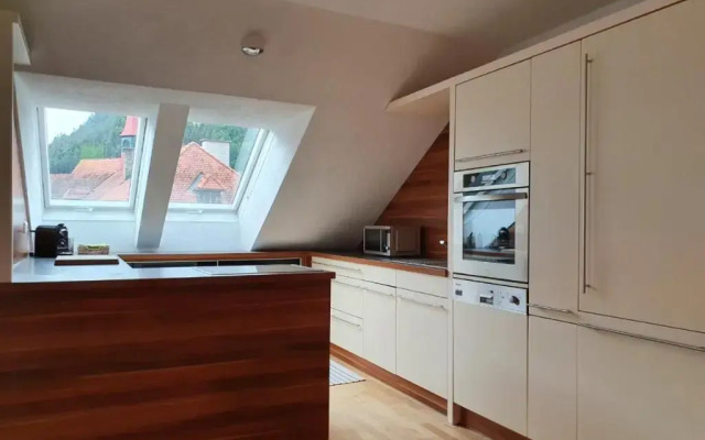 Dachgeschoss-Apartment in Landeck - 140m²