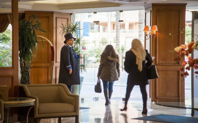 Golden Tulip Galleria Hotel