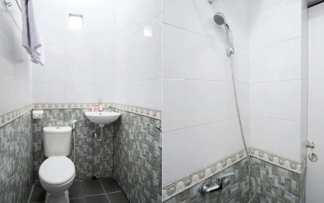 Super OYO 356 Titipapan Residence