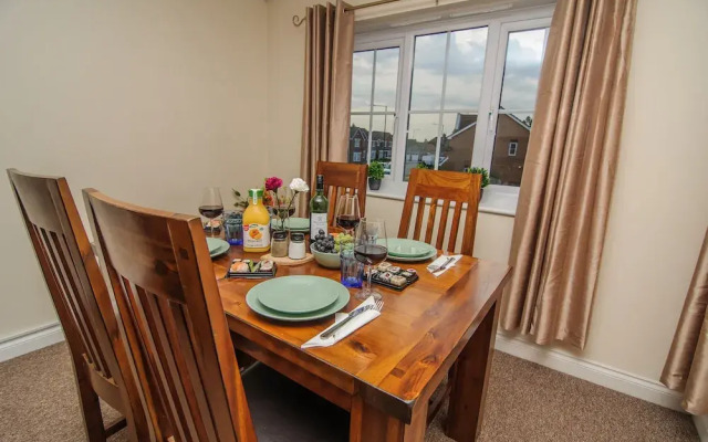 Sargeson Apartment