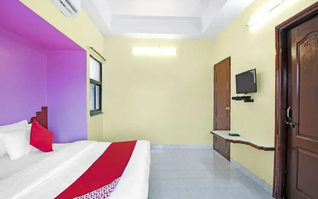 OYO 13926 Hotel Kala Laxmi