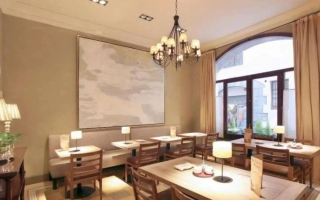 Bremon Boutique Hotel by Duquessa Hotels Collection