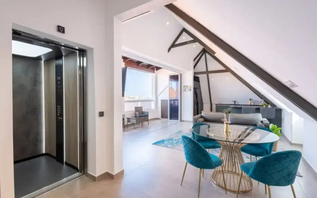The Handelskade Crown A Historical Penthouse