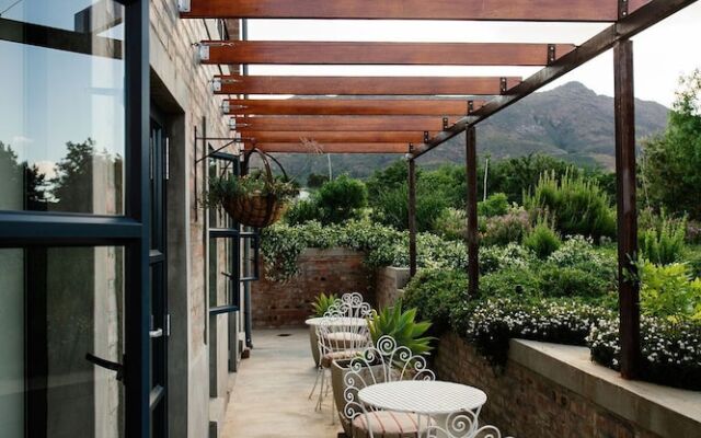 Vineyard Views Country House