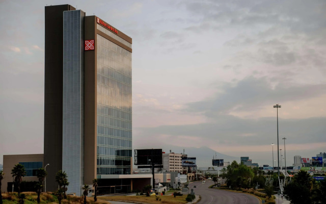 Hilton Garden Inn Puebla Angelópolis, Mexico