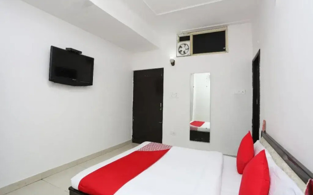 Taj Guest House By OYO Rooms