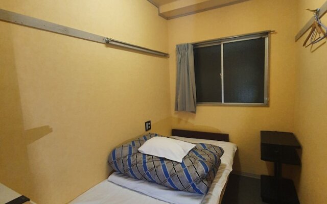 Economy Backpackers Hotel New Koyo