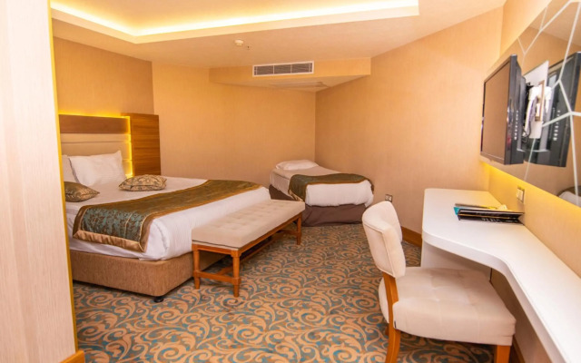 Cam Thermal Resort Spa Convention Center