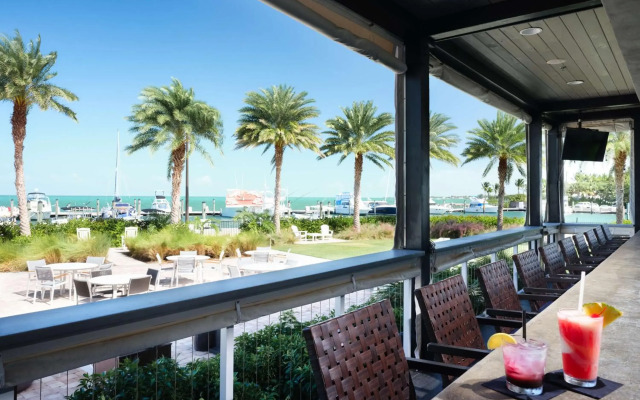 Faro Blanco Resort & Yacht Club Marathon, Curio by Hilton