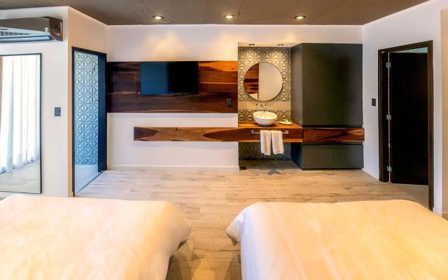 La Urumpta Hotel, AKEN MIND