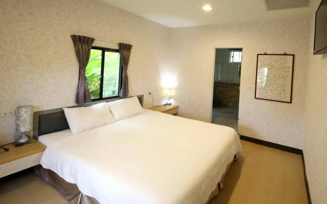 Lev 77 Hostel