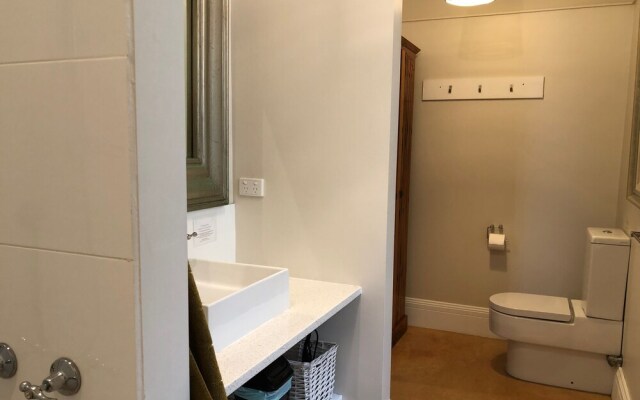 Shorebreak Beach House