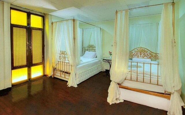 Kings Palace - Hostel