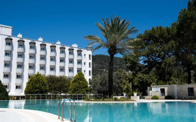 Отель XL Hotels