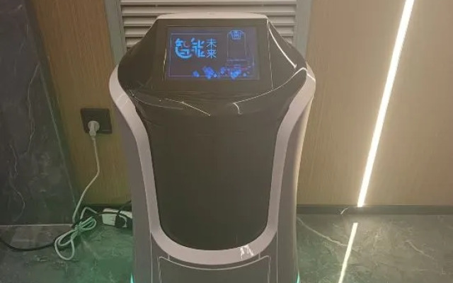 Yinji Hotel (Yuhuan Wuyue Plaza)