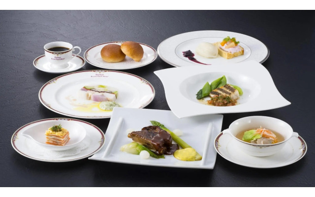 Royal Tainai Park Hotel