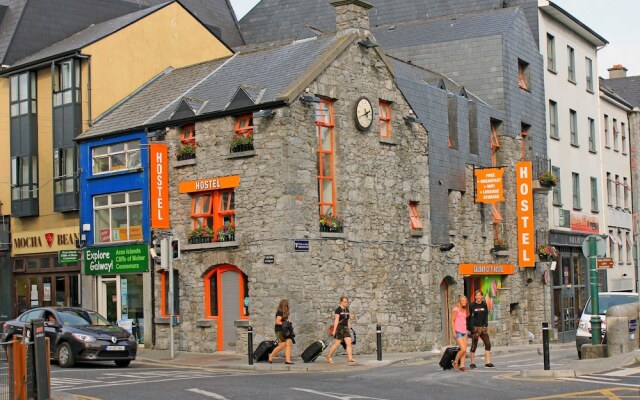 Galway City Hostel & Bar