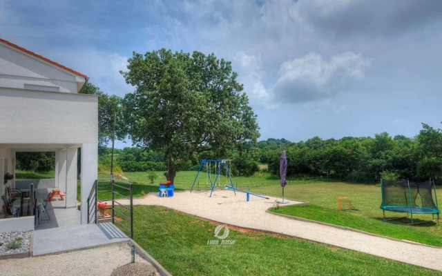 Apartment in Valtura With Family-friendly Yard