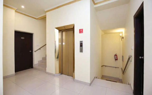 OYO 9736 Hotel Downtown Suites