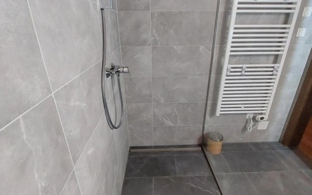 Stony Sea Apartments