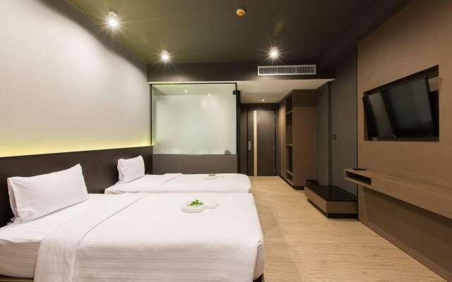 Maya Phuket Airport Hotel