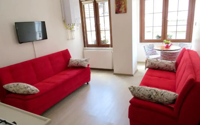 Istanberry Sunshine Flats