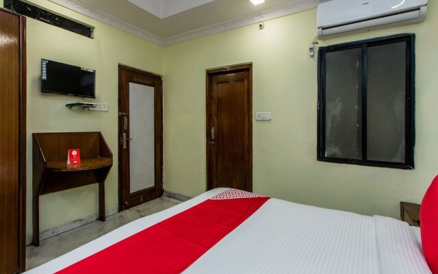 OYO 14522 Ganga Residency