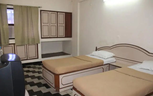 Hotel Royale Inn