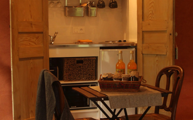 La Demeure Des Maitres