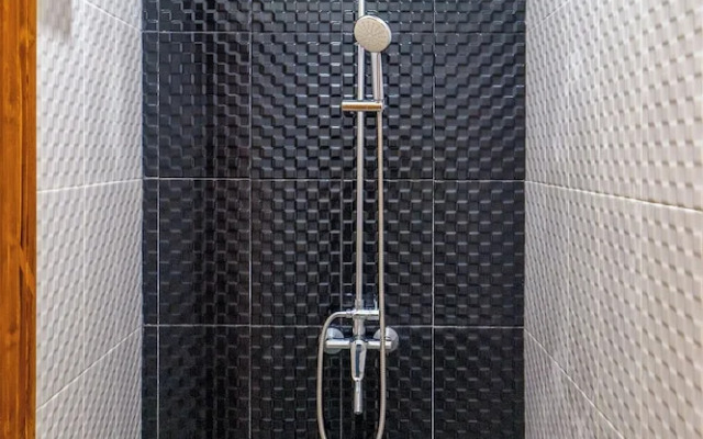 Queen Villa by Betterplace