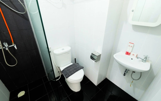 Minimalist Studio at Bassura City Apartment By Travelio