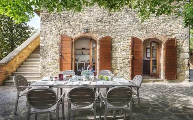Fonte Pinella 8 in Chiusi