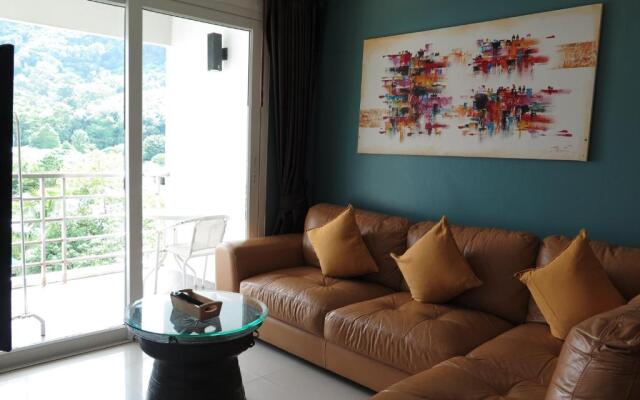 6 38 Top Floor 2 Brs 2baths 1km Walking To Beach