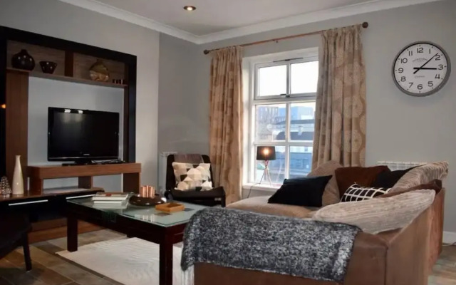 3 Bedroom Riverside Duplex