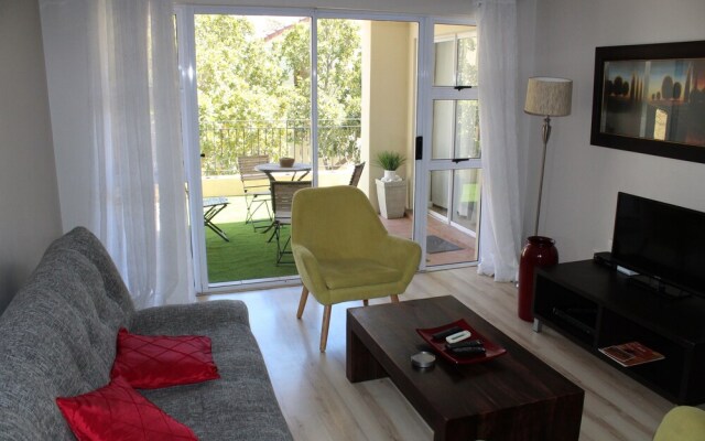 Villa Italia Apartments by CTHA