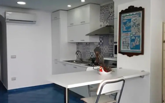 Mareluna Holiday Home