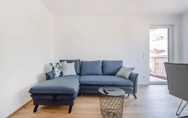 Grüne und zentrale Ruhelage im Neubau mit Balkon